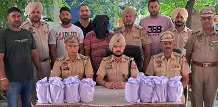 50 किलो हेरोइन का मामला: पंजाब पुलिस ने बड़े नशा तस्कर मलकीयत काली के गांव से 12 किलो और हेरोइन बरामद की