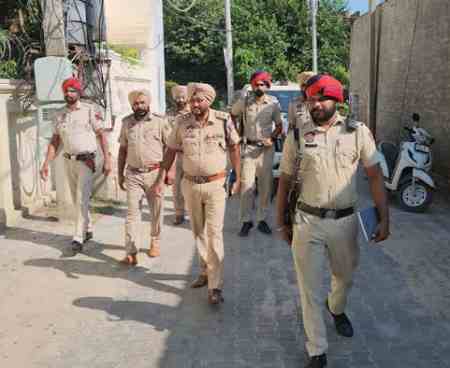 पंजाब पुलिस ने गैंगस्टरों पर कसा शिकंजा: 1159 स्थानों पर छापे में एक गिरफ्तार, 30 हिरासत में लिए, 120 ग्राम हेरोइन, एक पिस्तौल बरामद
